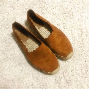CHLOE LAUREN SCALLOPED ESPADRILLE